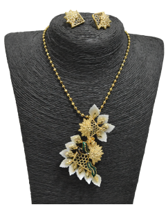 Shell Gold-plated Plated Brass Pendent Set