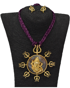 Shell Gold-plated Plated Brass Pendent Set Shri Ganesh