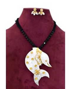 Shell Gold-plated Plated Brass Pendent Set22