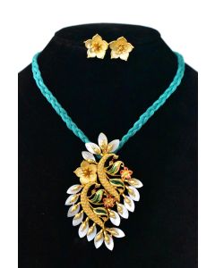 Shell Gold-plated Plated Brass Pendent Set29