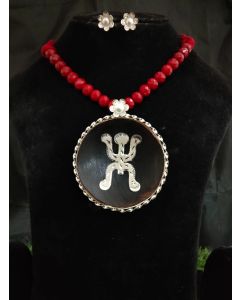 SILVER SHELL PENDENT Swastik 01